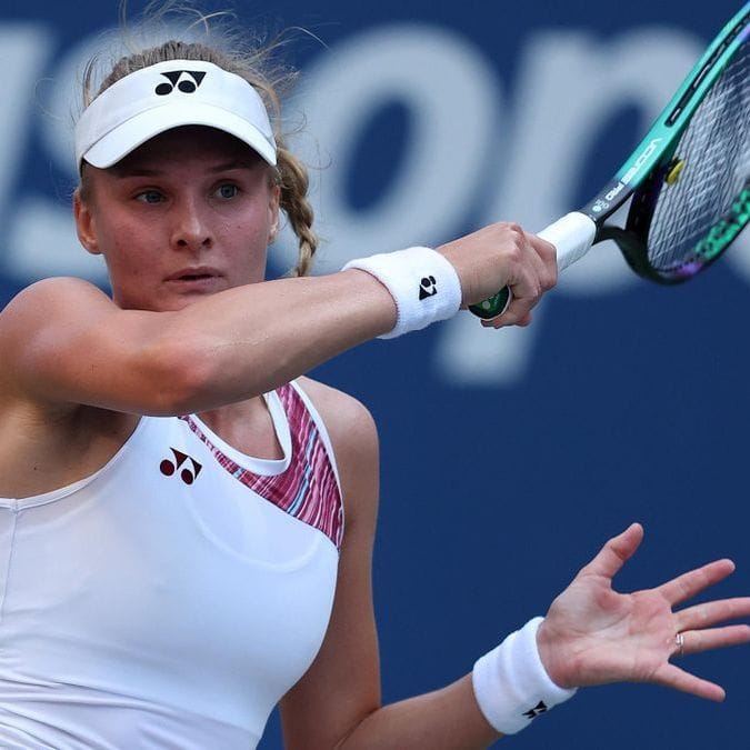 Контролюй свою гру на 100% із серією тенісних ракеток Yonex VCORE PRO!