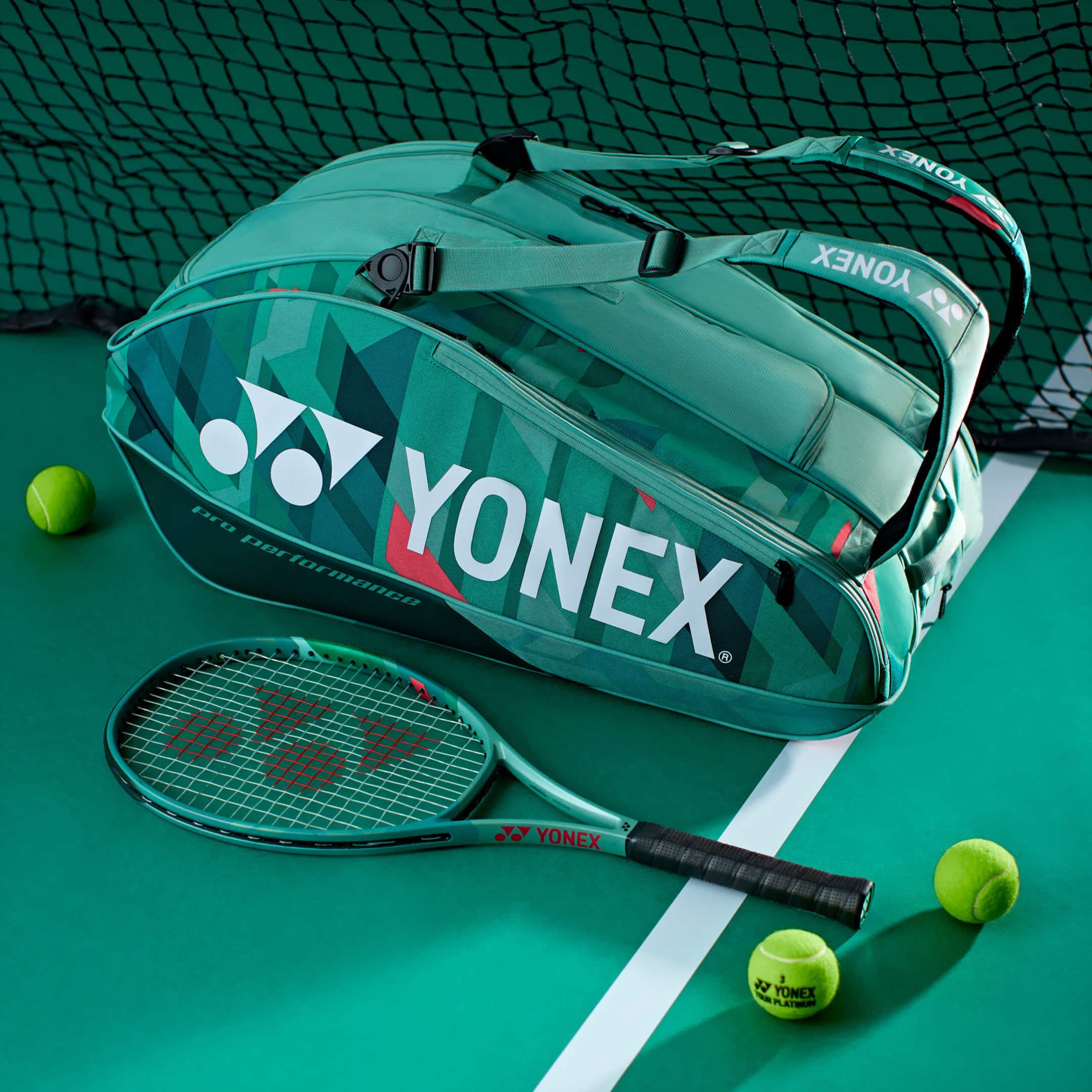 Нове надходження сумок Yonex професійної серії колекції 2024!