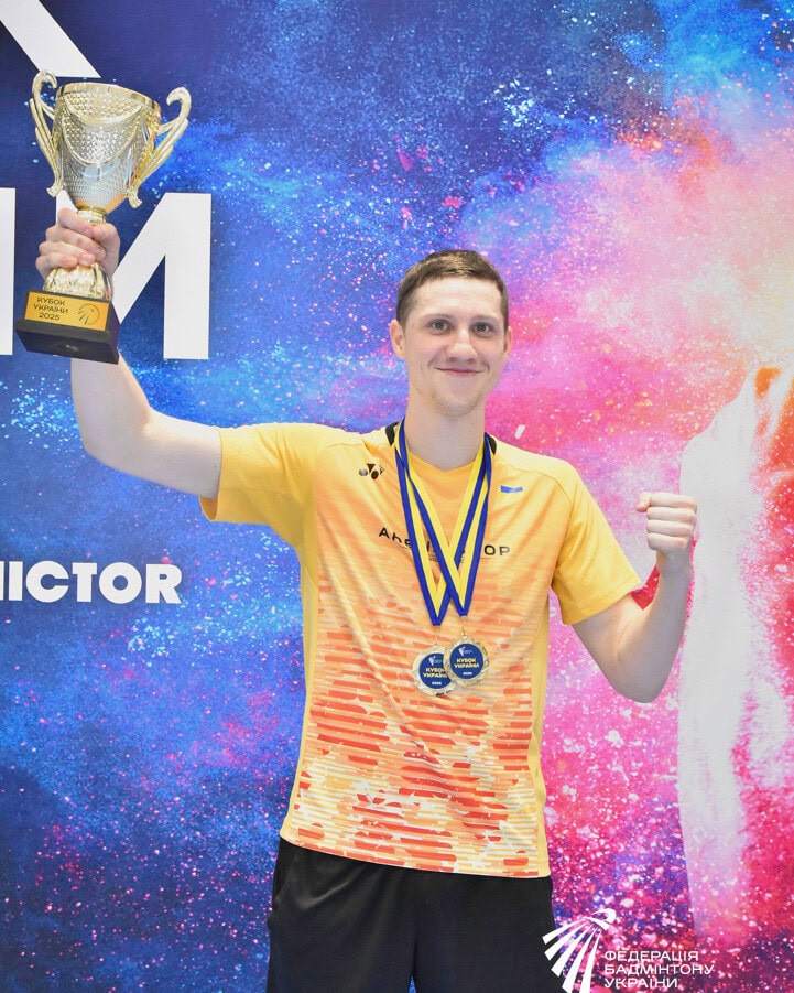 Переможці Кубку України з бадмінтону грають Yonex!